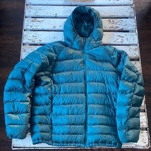 Uniqlo ULTRA LIGHT DOWN 3D CUT PARKA Green Perfect condition